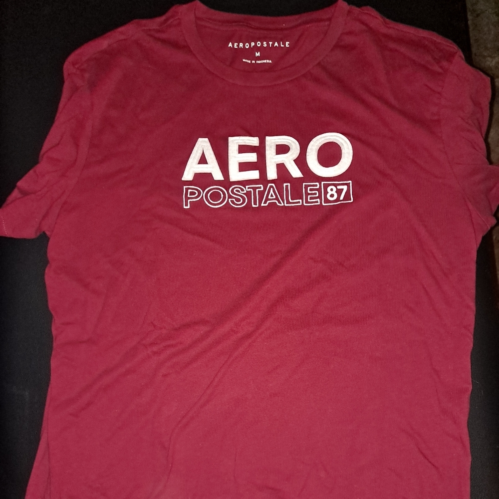 Aeropostale red tee size medium excellent condition, never worn